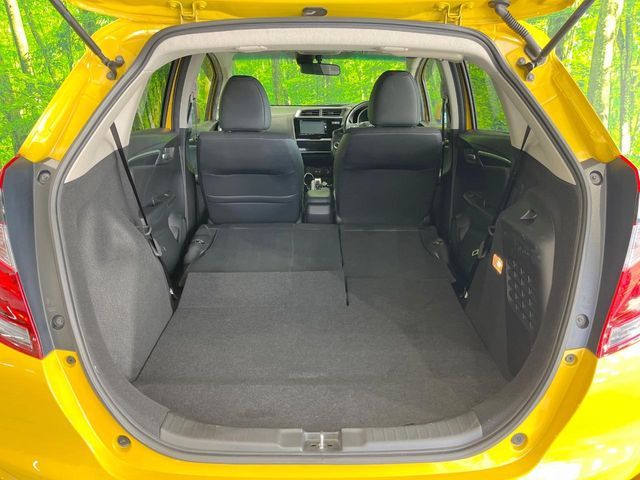 HONDA FIT HYBRID 2017 Image 31