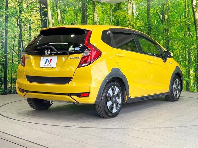 HONDA FIT HYBRID 2017 Image 31