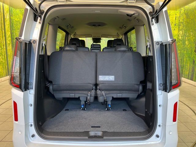 NISSAN SERENA  WG 2025 Image 31