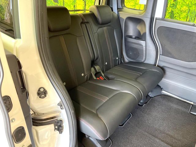 HONDA N BOX CUSTOM 2022 Image 31