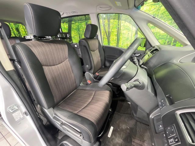 NISSAN SERENA  WG 4WD 2013 Image 31