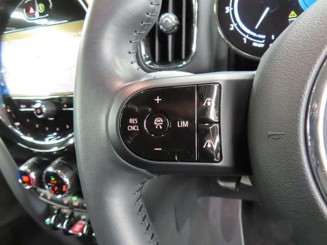 BMW MINI COOPER D CROSSO 2023 Image 31