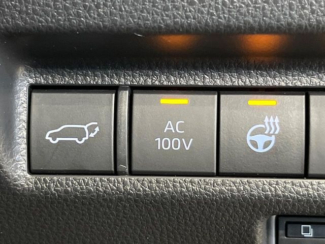 TOYOTA RAV4 HYBRID 4WD 2022 Image 31