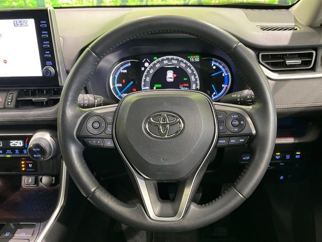 TOYOTA RAV4 HYBRID 4WD 2022 Image 31