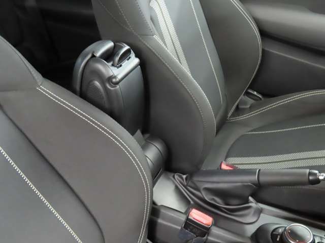 BMW MINI COOPER S 2015 Image 31