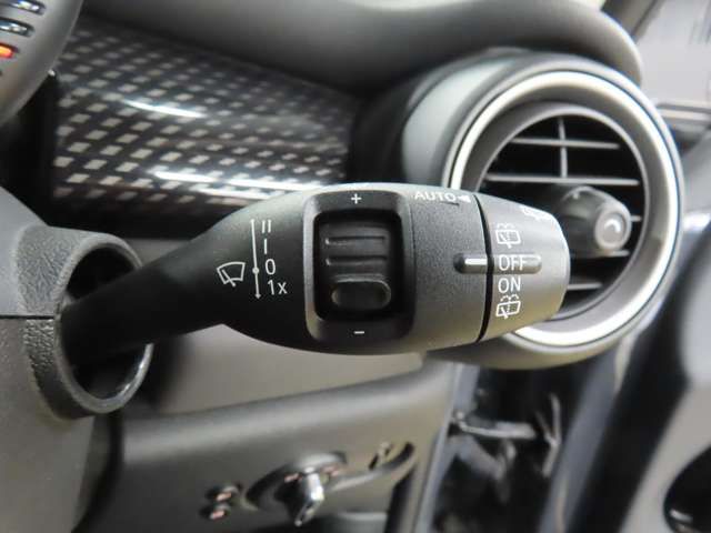 BMW MINI COOPER S 2015 Image 31