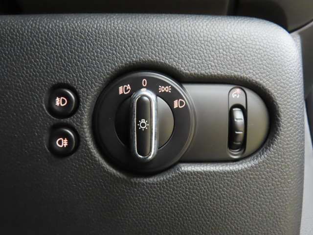 BMW MINI COOPER S 2015 Image 31