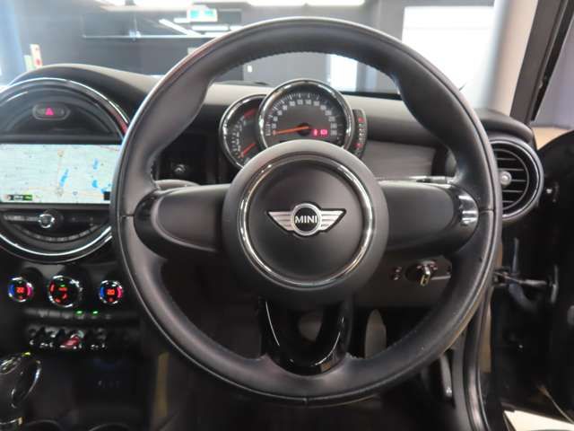 BMW MINI COOPER 5DOO 2016 Image 31