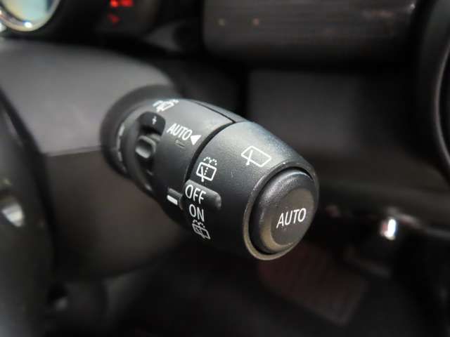 BMW MINI COOPER 5DOO 2016 Image 31