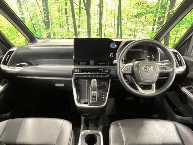 TOYOTA NOAH HYBRID 4WD 2023 Image 31