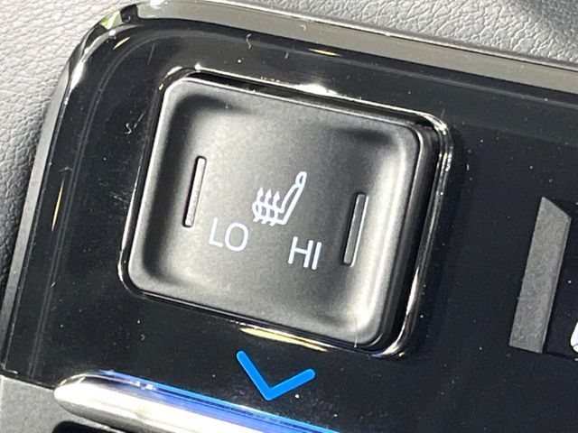 TOYOTA NOAH HYBRID 4WD 2023 Image 31