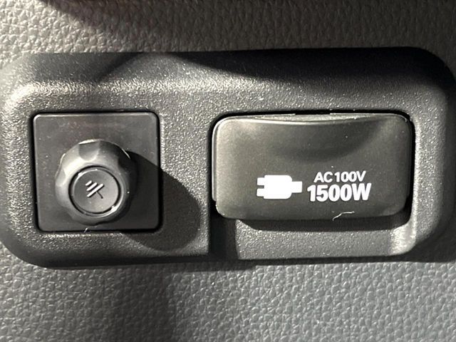 TOYOTA NOAH HYBRID 4WD 2023 Image 31