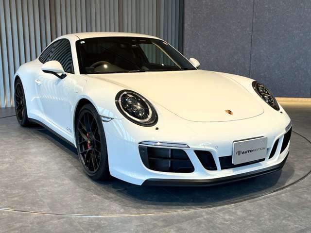 PORSCHE 911 2018 Image 31