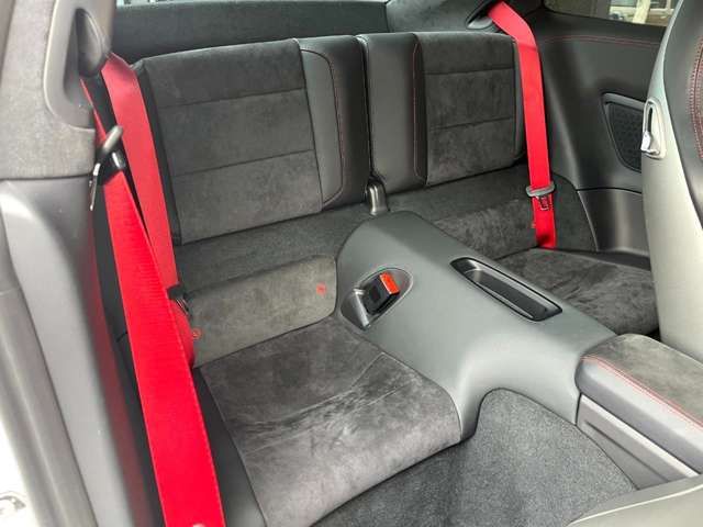 PORSCHE 911 2018 Image 31