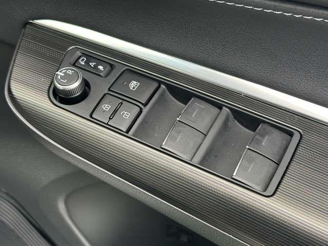 TOYOTA HARRIER HYBRID 2023 Image 31