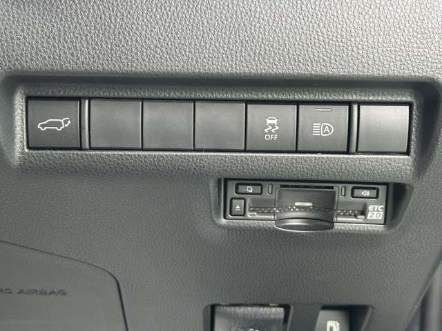 TOYOTA HARRIER HYBRID 2023 Image 31