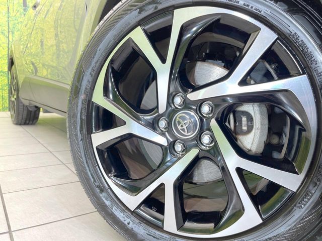 TOYOTA C-HR 2017 Image 31