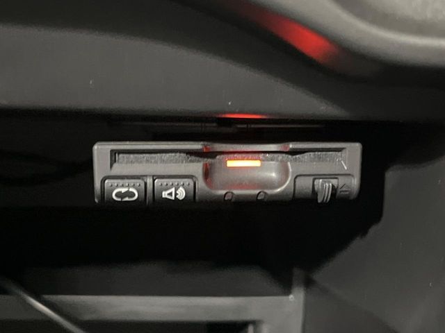 NISSAN NOTE 2013 Image 31