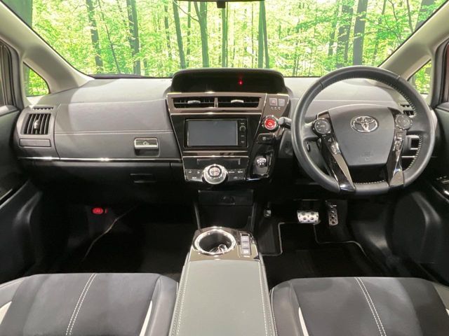 TOYOTA PRIUS ALPHA 2015 Image 31