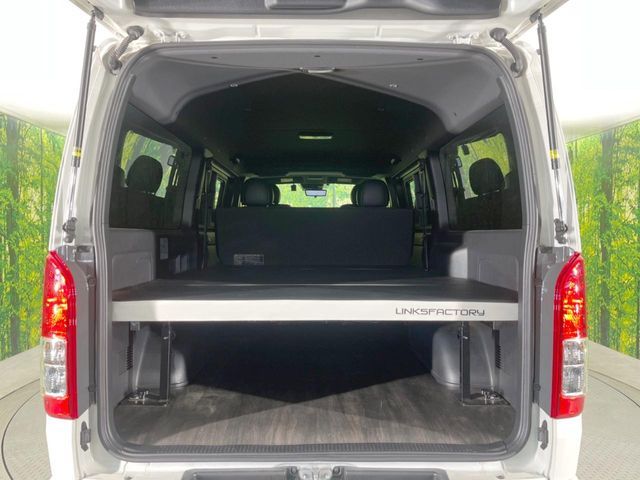 TOYOTA HIACE VAN 2WD 2022 Image 31