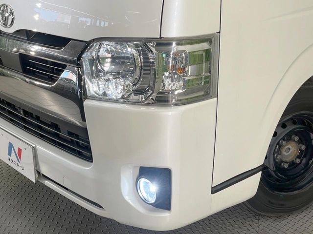 TOYOTA HIACE VAN 2WD 2022 Image 31