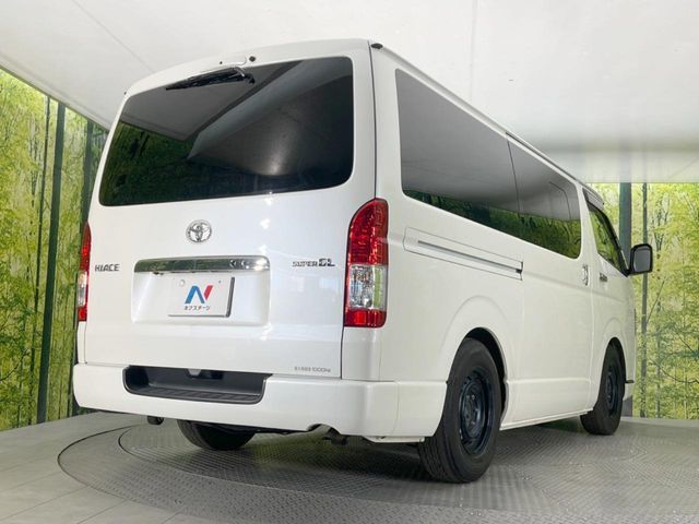 TOYOTA HIACE VAN 2WD 2022 Image 31