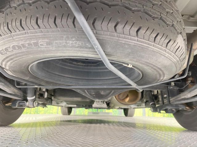 TOYOTA HIACE VAN 2WD 2022 Image 31