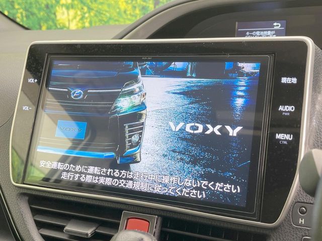 TOYOTA VOXY 2017 Image 31