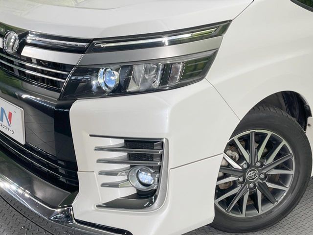 TOYOTA VOXY 2017 Image 31