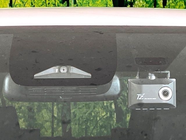 TOYOTA VOXY HYBRID 2024 Image 31