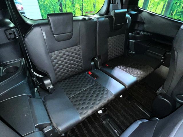 TOYOTA VOXY HYBRID 2024 Image 31