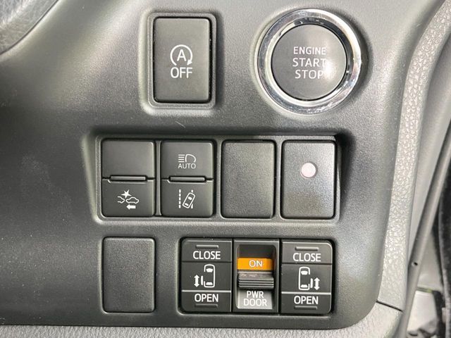 TOYOTA VOXY 2019 Image 31