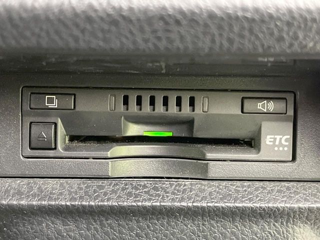 TOYOTA VOXY 2019 Image 31