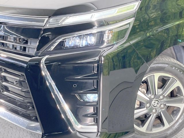TOYOTA VOXY 2019 Image 31