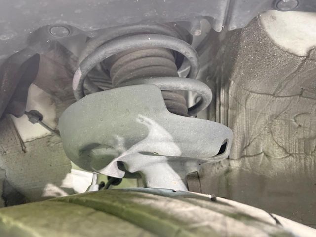 TOYOTA PRIUS 2019 Image 31