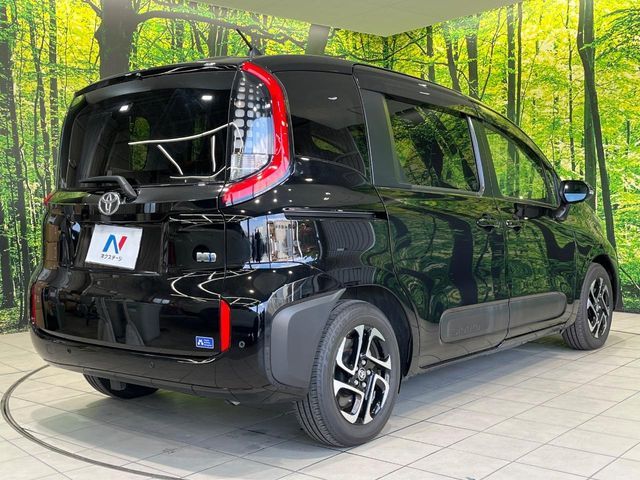 TOYOTA SIENTA HYBRID 2022 Image 31