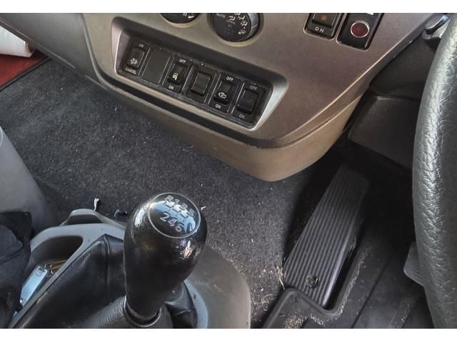 NISSAN DIESEL CONDOR 2012 Image 31