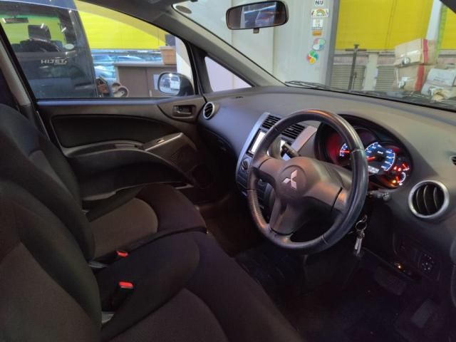 MITSUBISHI COLT 2011 Image 31