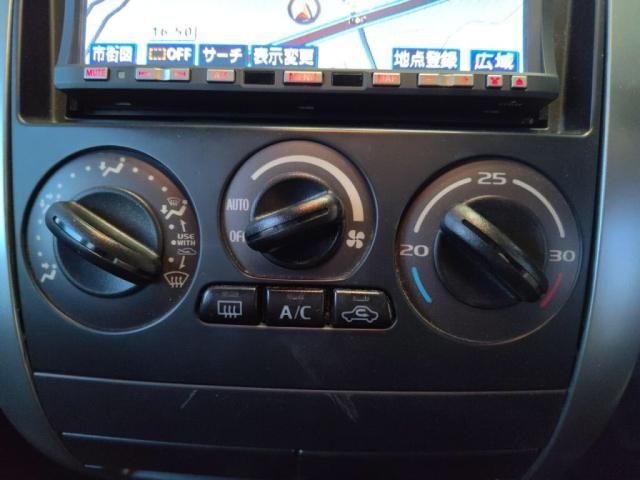 MITSUBISHI COLT 2011 Image 31