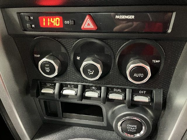 SUBARU BRZ 2015 Image 31