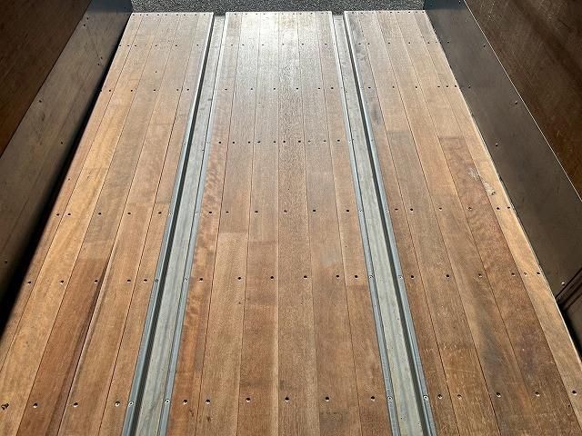 MITSUBISHI CANTER 2016 Image 31