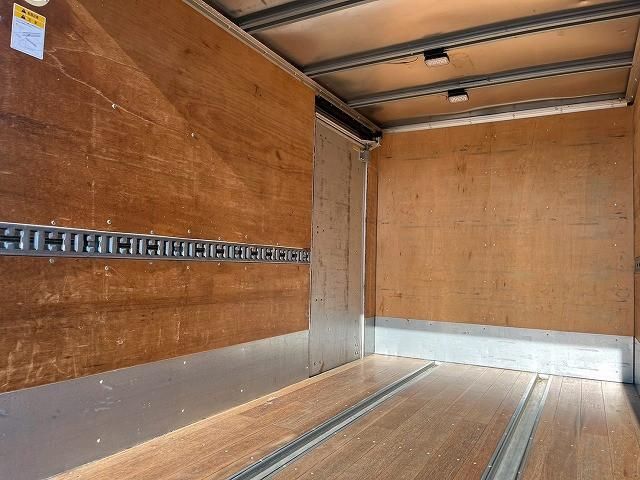 MITSUBISHI CANTER 2016 Image 31