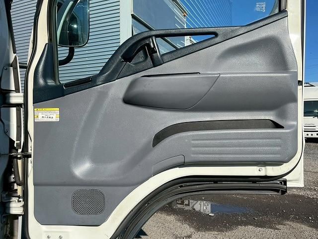 MITSUBISHI CANTER 2016 Image 31