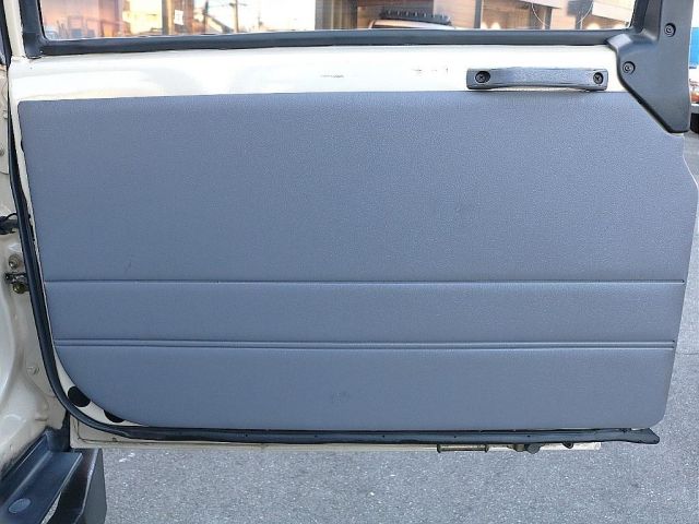 TOYOTA LANDCRUISER PRADO 1994 Image 31