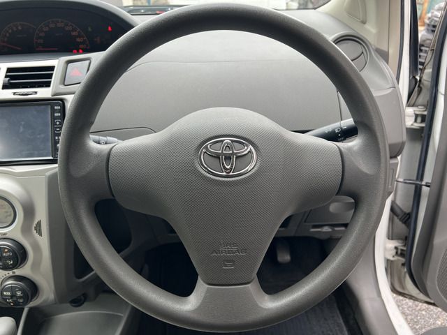 TOYOTA VITZ 2008 Image 31