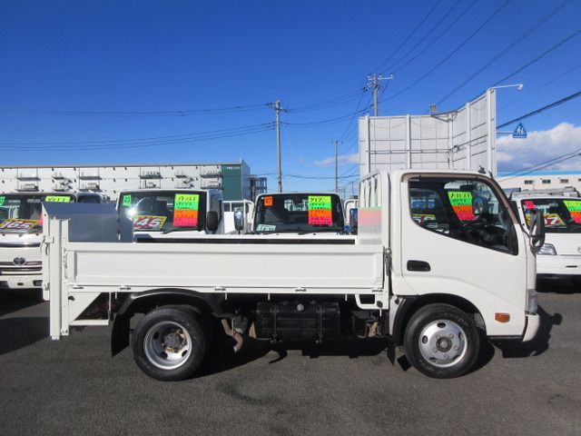 HINO DUTRO 2015 Image 31