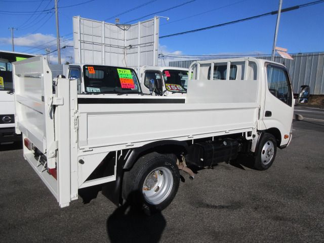 HINO DUTRO 2015 Image 31