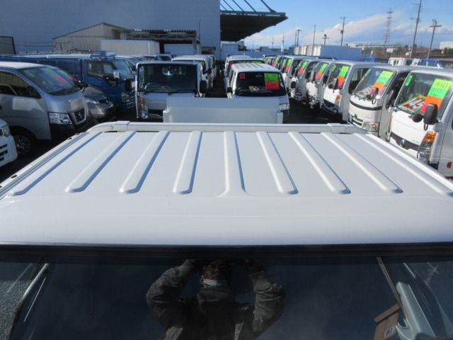 HINO DUTRO 2015 Image 31