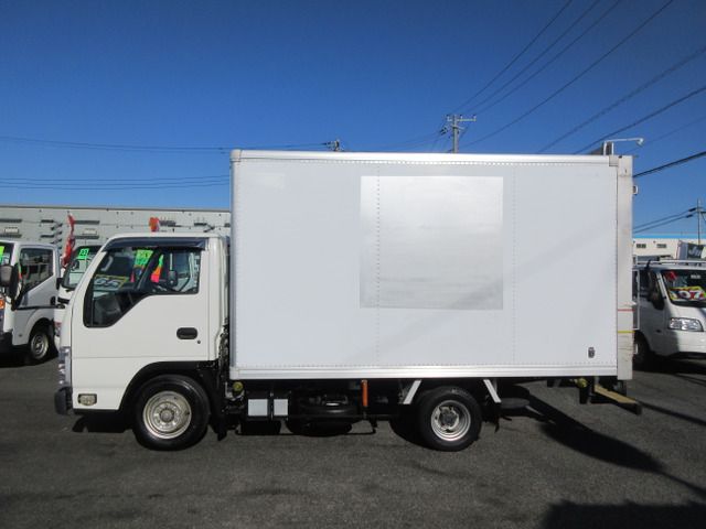 ISUZU  2015 Image 31