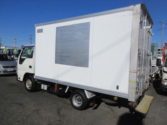 ISUZU  2015 Image 31